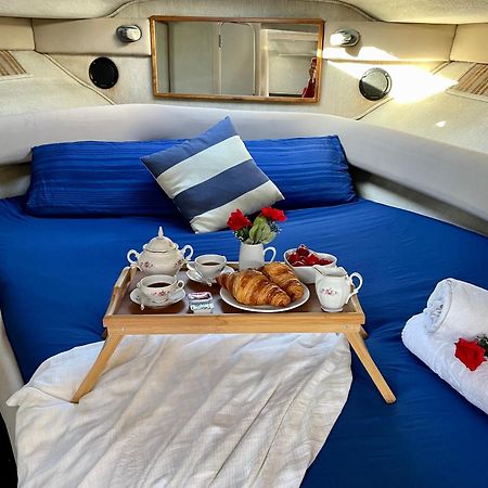 Yacht Hotel Barcelona Sant Adria de Besos Luaran gambar