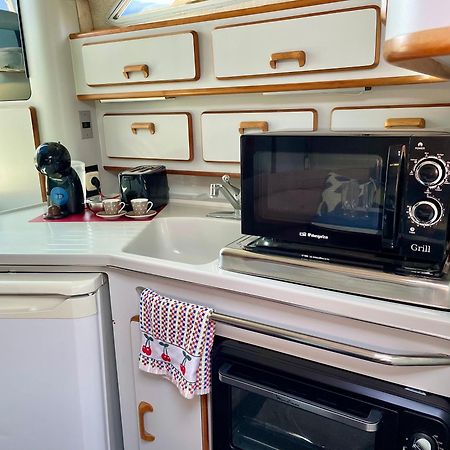 Yacht Hotel Barcelona Sant Adria de Besos Luaran gambar