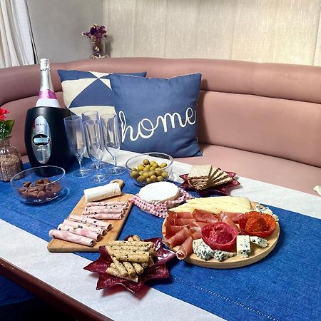Yacht Hotel Barcelona Sant Adria de Besos Luaran gambar