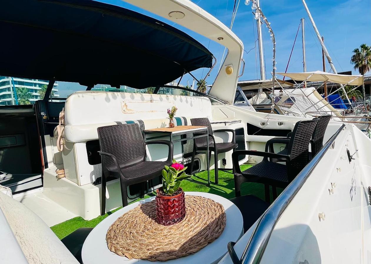 Yacht Hotel Barcelona Sant Adria de Besos Luaran gambar