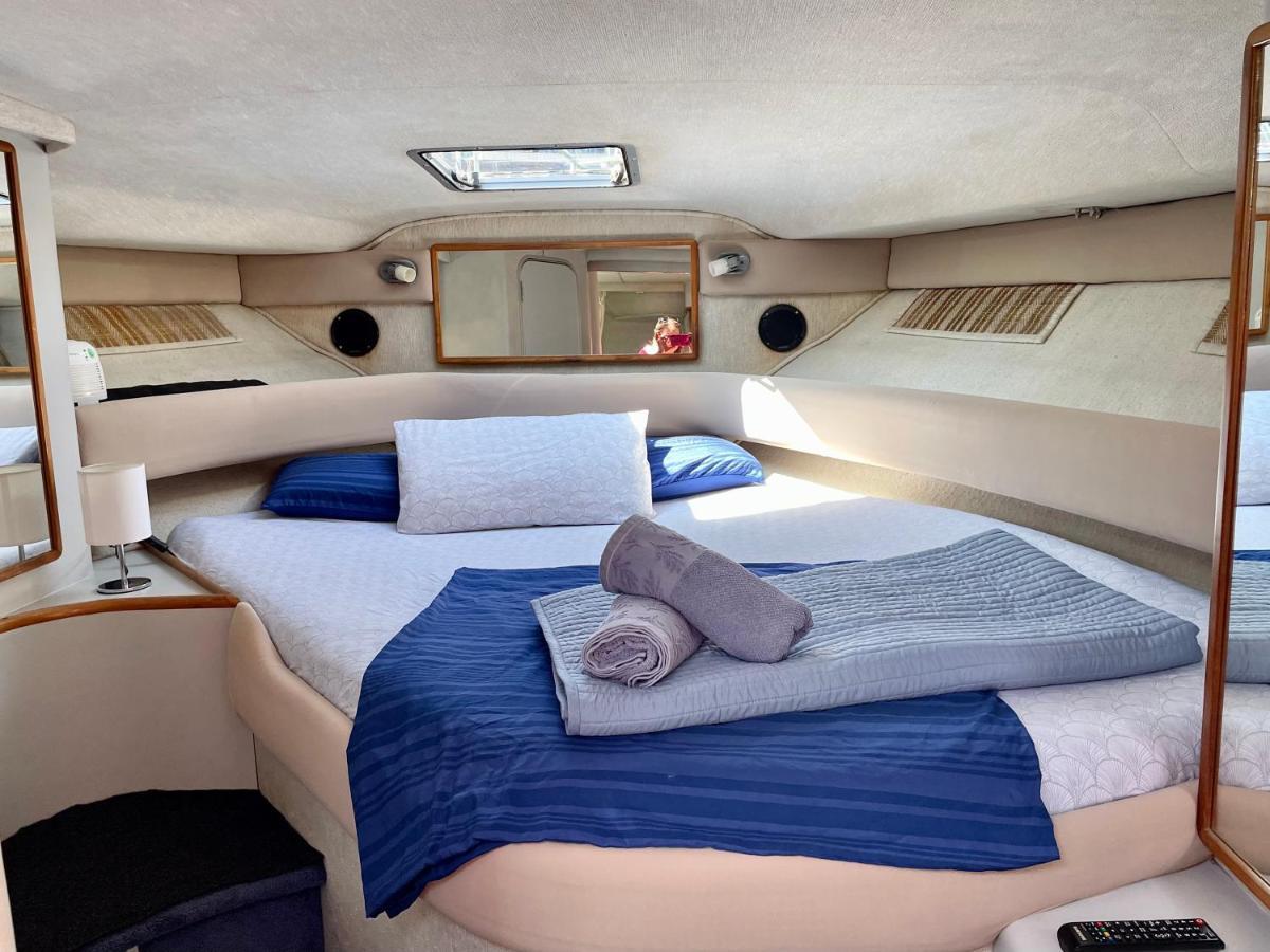 Yacht Hotel Barcelona Sant Adria de Besos Luaran gambar