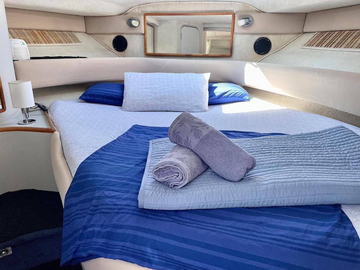 Yacht Hotel Barcelona Sant Adria de Besos Luaran gambar